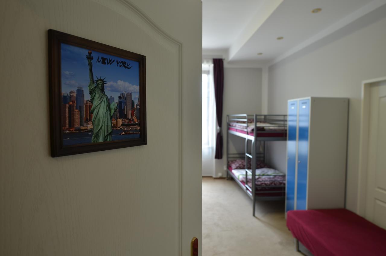 Hostel Prague City Екстер'єр фото