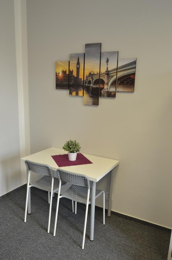 Hostel Prague City Екстер'єр фото